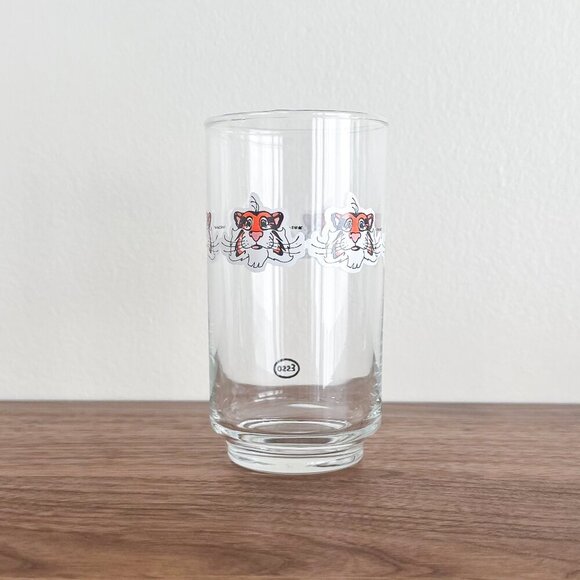 Vintage Esso Tiger Glass 80s Gas Station Promo Collectible Cup - Picture 2 of 4